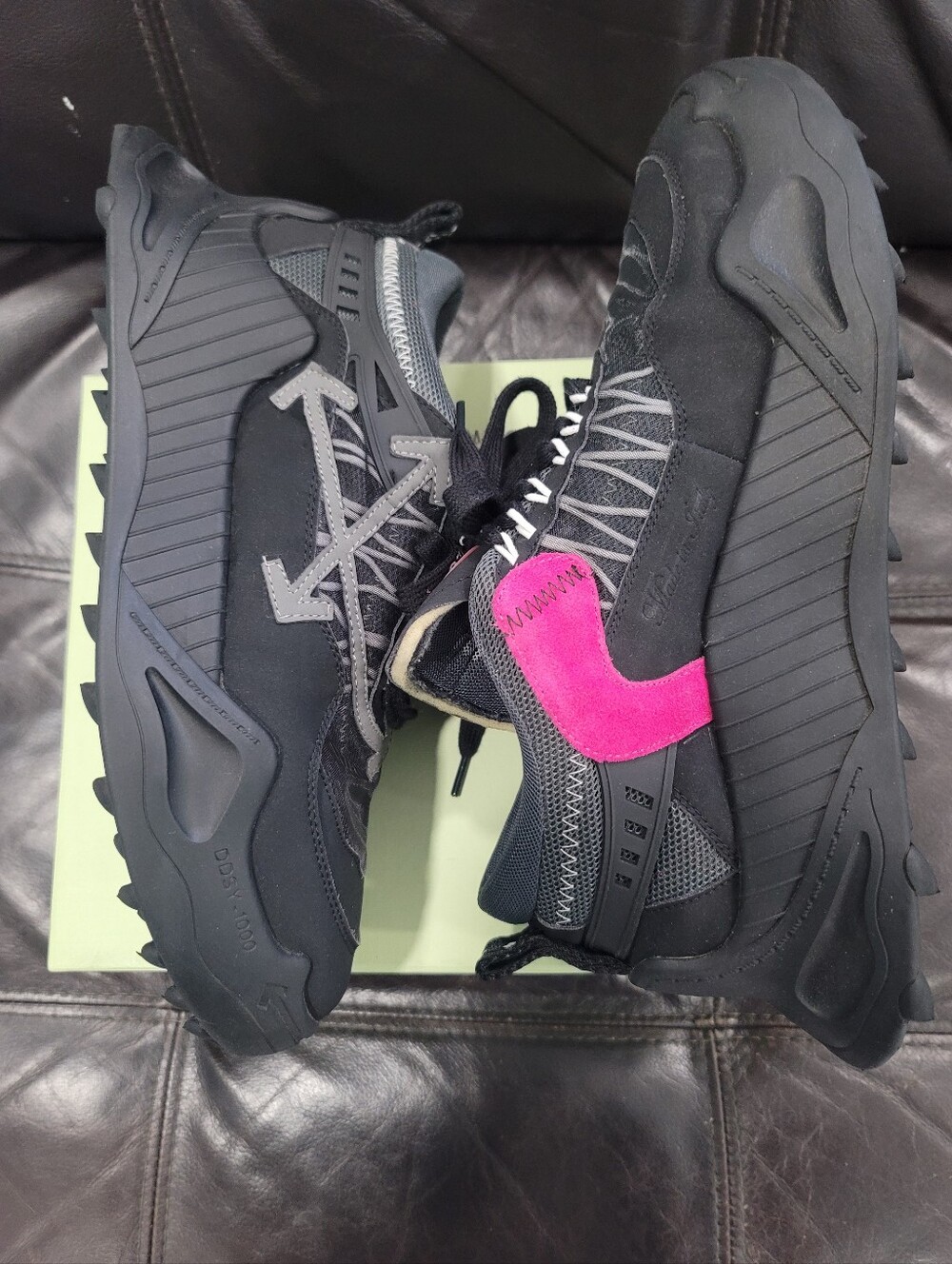 Off-White Black Sneakers with Pink Suede Hook